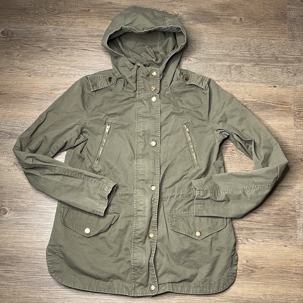 Love Tree Women’s Army Olive Green Hooded Utility Jacket, size small
